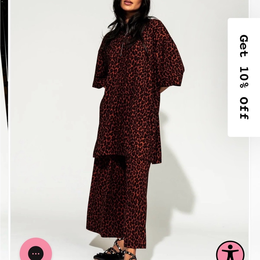 ISO !!! Dressed in LALA Leopard Print Set LARGE OR XL NOT FOR SALE